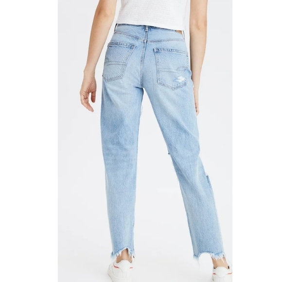 American Eagle 90s boyfriend jeans destroyed light wash ‘bllown out blue’ 000 - Picture 2 of 15